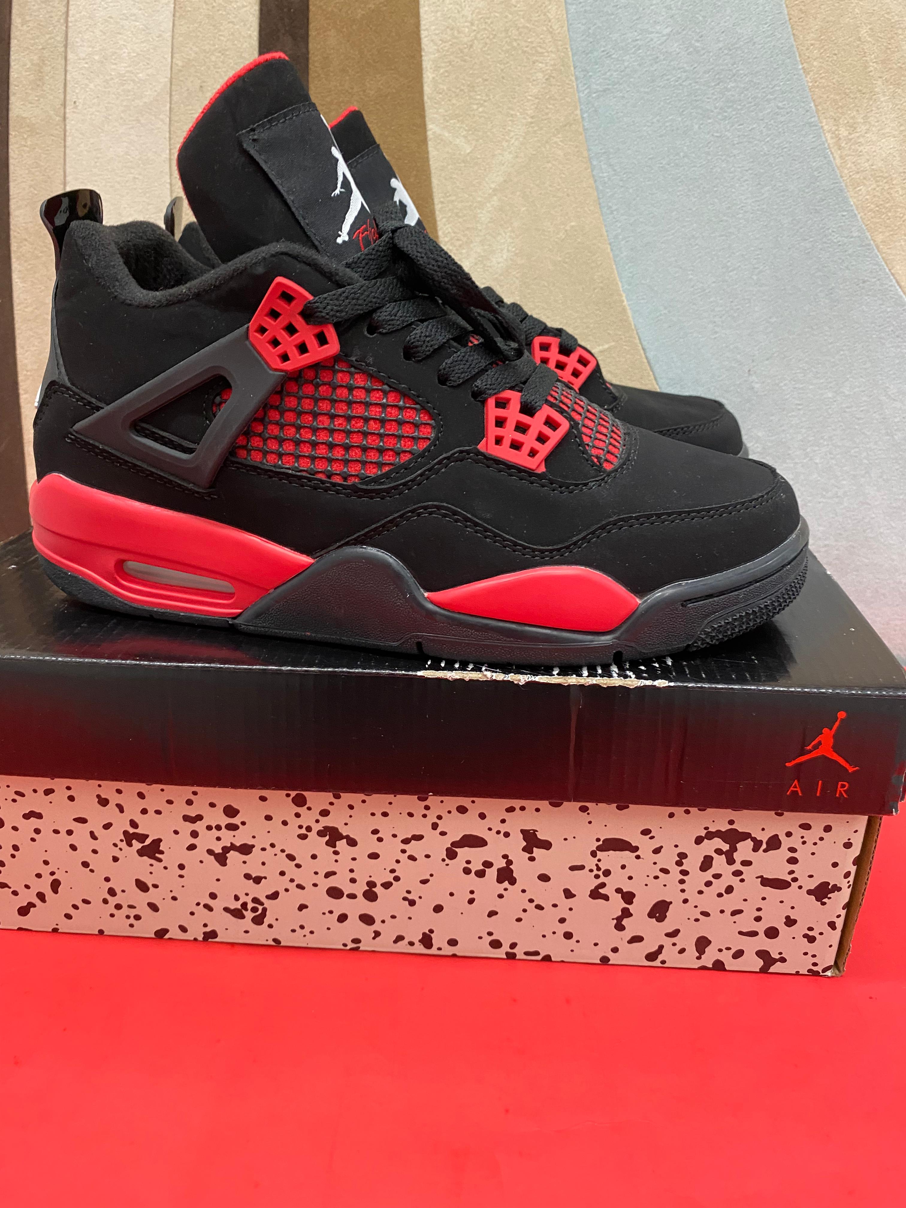 Air Jordan 4 Red Thunder